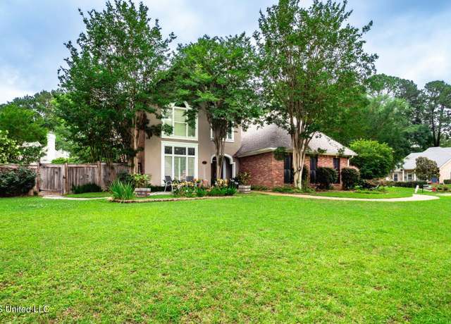 Property at 628 Kinsington Ct, Ridgeland, MS 39157, 4 beds, 2.5 baths