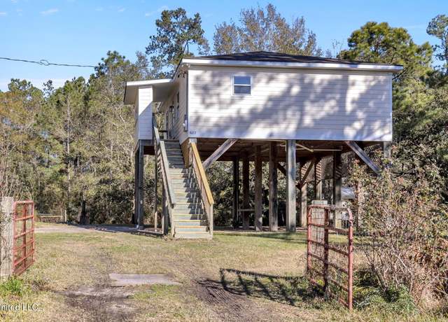 Property at 6012 6th St, Bay Saint Louis, MS 39520, 2 beds, 1 bath