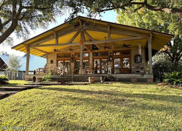 Property at 5635 Highway 568, Ferriday, LA 71334, 2 beds, 2 baths