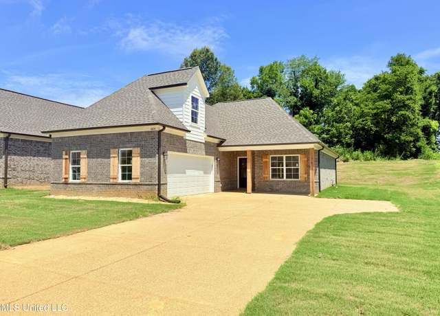 Property at 6332 Jameson Cv, Walls, MS 38680, 4 beds, 2 baths