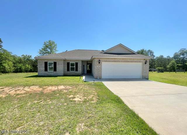 Property at 18 E Harmony Dr Dr E, Carriere, MS 39426, 4 beds, 2 baths