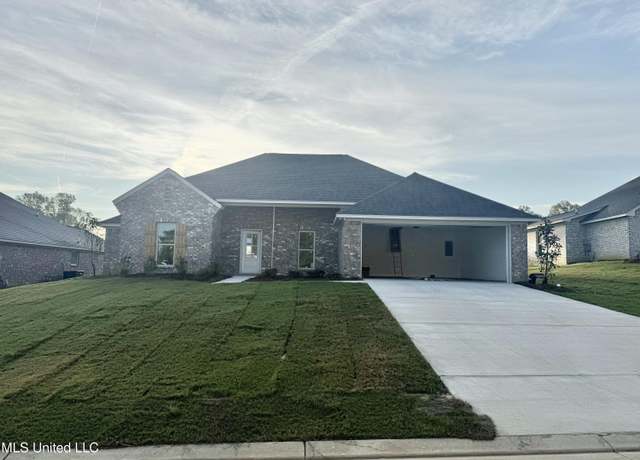 Property at 106 Madisonville Dr, Canton, MS 39046, 3 beds, 2 baths