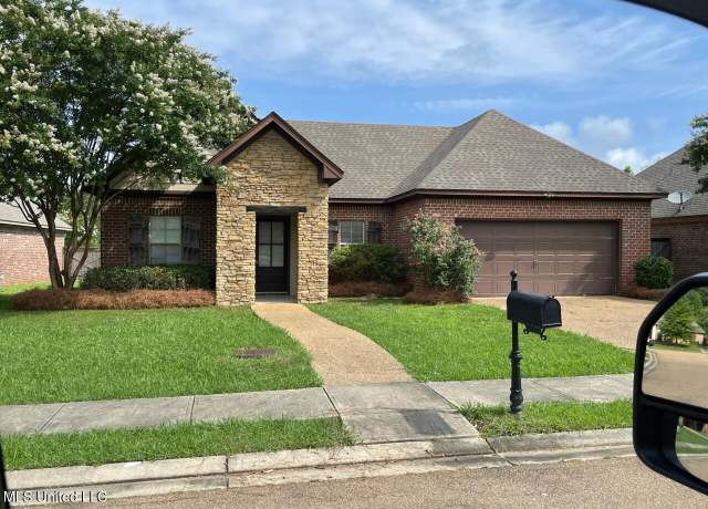Property at 409 Sand Stone Pl, Brandon, MS 39042, 3 beds, 2 baths