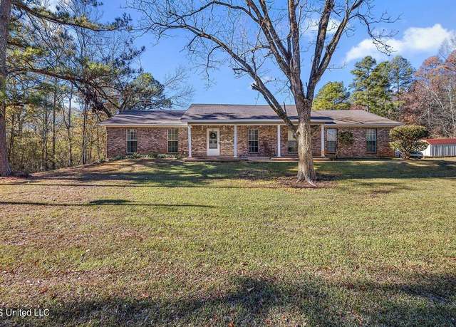 Property at 1085 Thomas Dr, Raymond, MS 39154, 4 beds, 2 baths