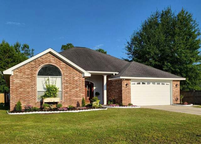 Property at 6809 Westwind Dr, Biloxi, MS 39532, 4 beds, 2 baths