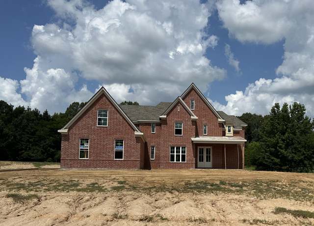 Property at 160 Cedar Crest Cv, Byhalia, MS 38611, 5 beds, 3 baths