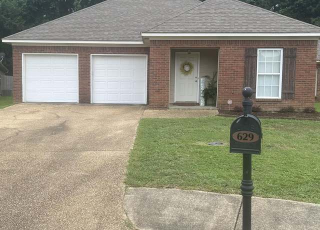 Property at 629 Westhill Rd, Brandon, MS 39042, 3 beds, 2 baths