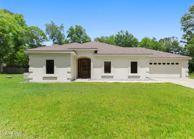 Property at 648 Iona Ct, Diamondhead, MS 39525, 3 beds, 2 baths