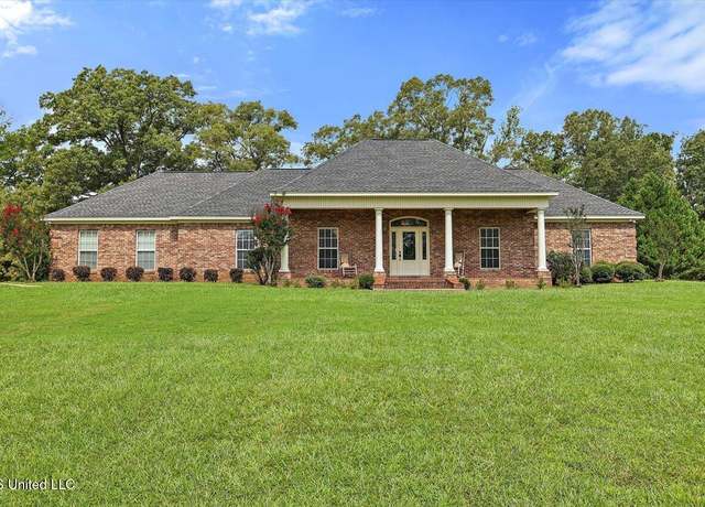 Property at 109 Grande Oaks Pl, Terry, MS 39170, 4 beds, 3.5 baths