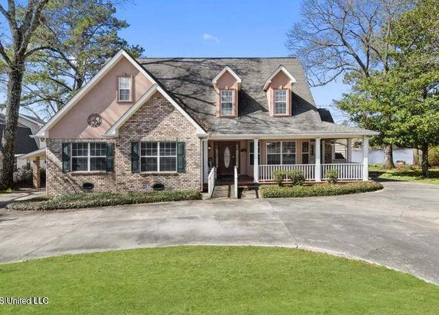 Property at 313 Rault Dr, Lumberton, MS 39455, 5 beds, 3.5 baths