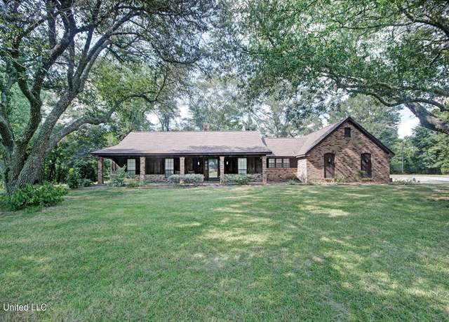 Property at 1229 Holly Bush Rd, Brandon, MS 39047, 3 beds, 2 baths