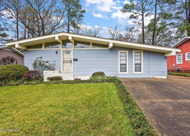 Property at 554 N North Park Dr, Jackson, MS 39206, 4 beds, 3 baths