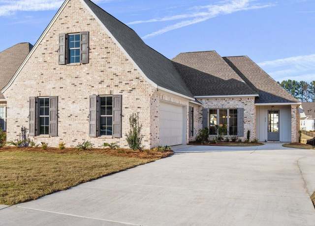 Property at 214 Herons Bay Cir, Madison, MS 39110, 3 beds, 3 baths