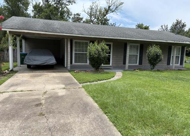 Property at 1717 Cherokee St, Pascagoula, MS 39581, 3 beds, 2 baths