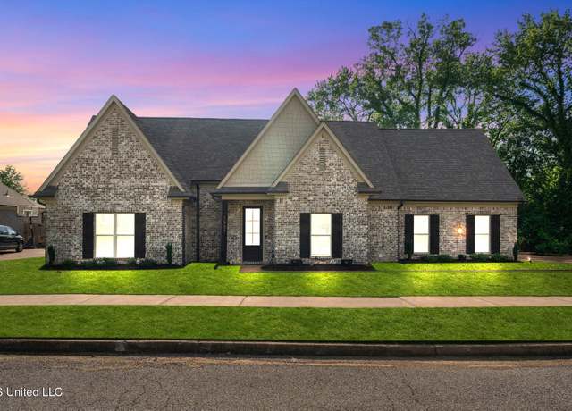 Property at 1537 Winningham Dr, Hernando, MS 38651, 3 beds, 2.5 baths
