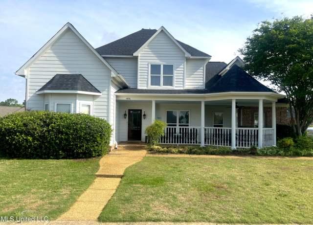 Property at 4896 Park North Dr, Olive Branch, MS 38654, 4 beds, 2.5 baths