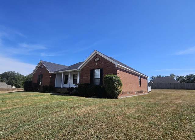 Property at 104 Masters Cv, Senatobia, MS 38668, 3 beds, 2 baths
