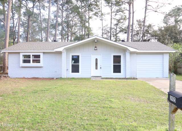 Property at 1925 Prince George Dr, Gautier, MS 39553, 3 beds, 1 bath