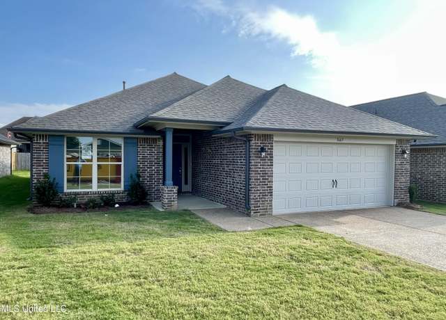Property at 1663 Cambria Dr, Southaven, MS 38671, 4 beds, 2 baths