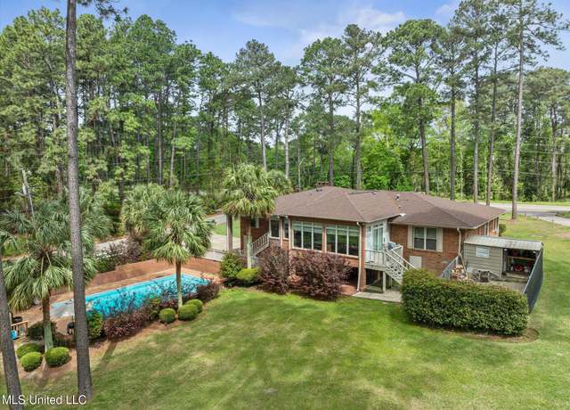 Property at 2426 Us-84, Laurel, MS 39440, 4 beds, 3 baths