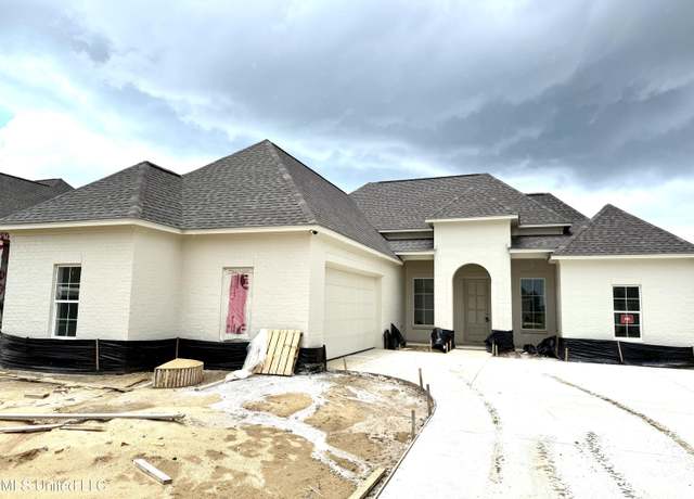 Property at 484 Aurora Cir, Canton, MS 39046, 3 beds, 2 baths