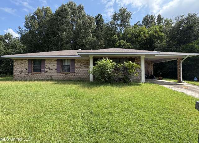 Property at 95 W Wilderness Rd, Natchez, MS 39120, 3 beds, 1.5 baths