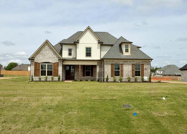 Property at 4238 Adriane Cv, Nesbit, MS 38651, 5 beds, 4 baths