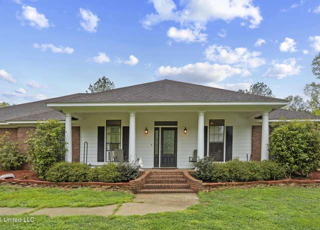 Property at 137 Falcon Ridge Dr, Raymond, MS 39154, 5 beds, 2.5 baths