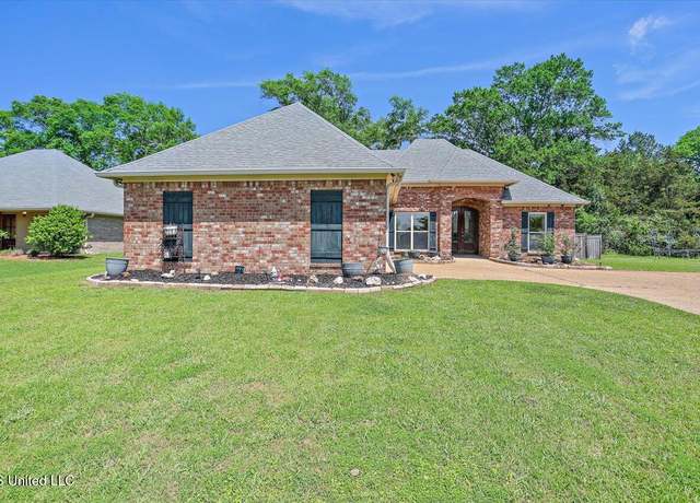 Property at 153 Millhouse Dr, Madison, MS 39110, 3 beds, 2 baths