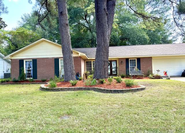 Property at 5154 Sunnyvale Dr, Jackson, MS 39211, 5 beds, 3 baths