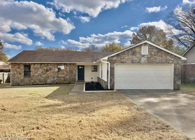 Property at 3815 Woodland Dr, Horn Lake, MS 38637, 3 beds, 2 baths