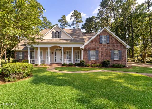 Property at 228 Timberton Dr, Hattiesburg, MS 39401, 4 beds, 2.5 baths