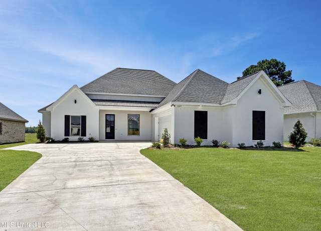 Property at 1209 Old Court Xing, Flowood, MS 39232, 4 beds, 2.5 baths