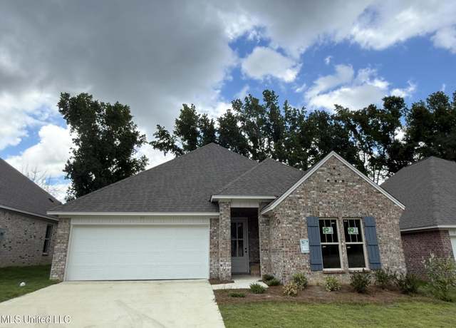 Property at 111 Hyde Park Dr, Brandon, MS 39042, 3 beds, 2 baths