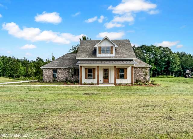 Property at 140 Kathryn Dr, Brandon, MS 39042, 4 beds, 3 baths