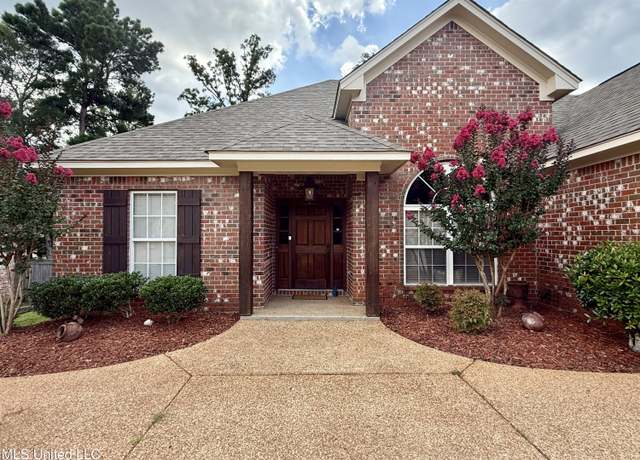 Property at 593 Turtle Ln, Brandon, MS 39047, 3 beds, 2 baths