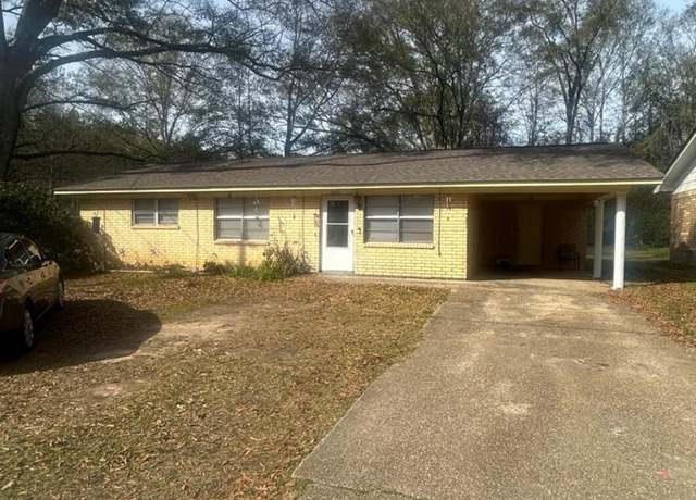 Property at 360 Price St, Magnolia, MS 39652, 3 beds, 1.5 baths