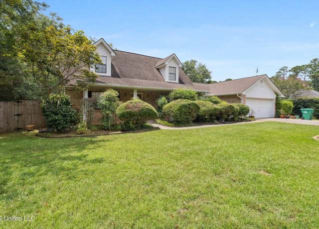 Property at 9570 Laa La Way, Diamondhead, MS 39525, 3 beds, 2 baths