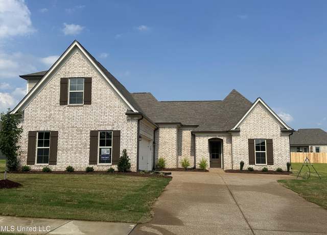 Property at 885 Collie Dr, Hernando, MS 38632, 4 beds, 2 baths