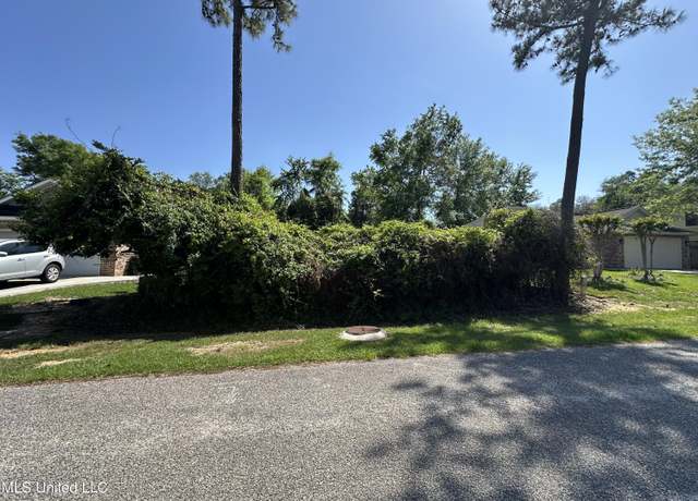 Property at Poni Pl, Diamondhead, MS 39525
