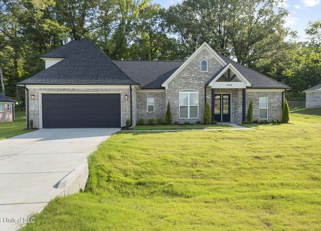Property at 7684 Ridgefield Dr, Horn Lake, MS 38637, 3 beds, 2 baths