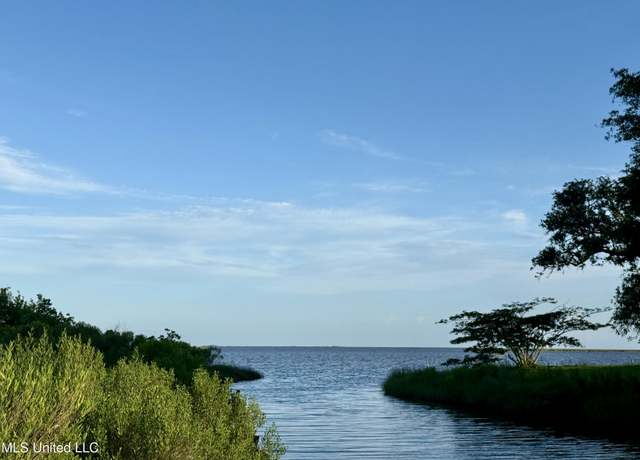 Property at 2101 Sandalwood Pl, Gautier, MS 39553
