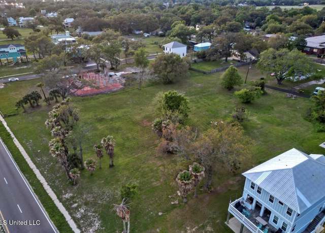 Property at 1504 Beach Blvd, Biloxi, MS 39530