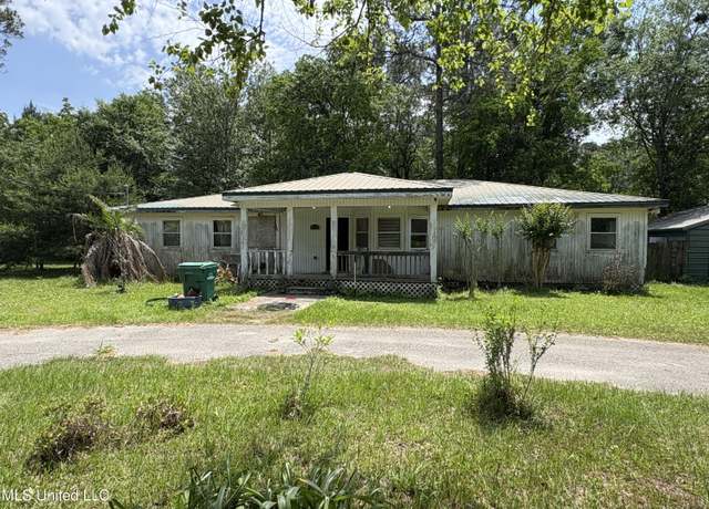 Property at 6105 E Desoto St, Bay Saint Louis, MS 39520, 4 beds, 2 baths