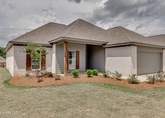 Property at 354 Willow Way, Canton, MS 39046, 3 beds, 2 baths
