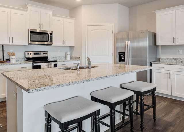 Property at 100 Spirit Dance Dr, Byhalia, MS 38611, 5 beds, 3 baths