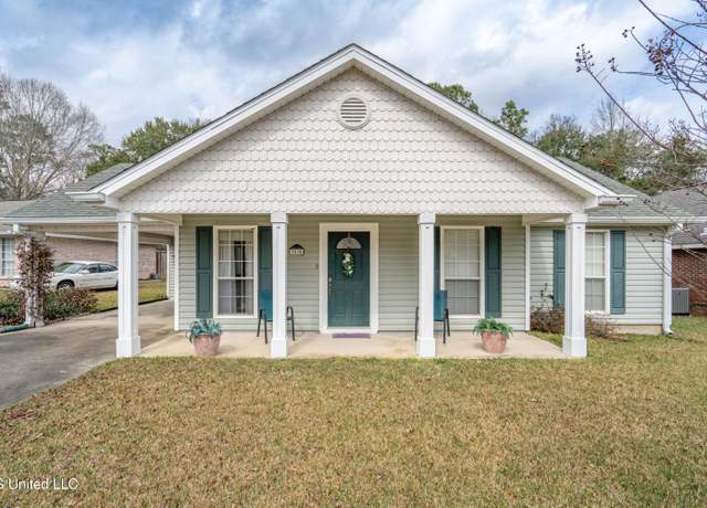 Property at 9835 Ana Hulu St, Diamondhead, MS 39525, 3 beds, 2 baths