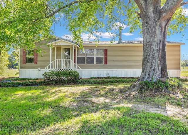 Property at 1036 Laura Ln, Summit, MS 39666, 3 beds, 2 baths