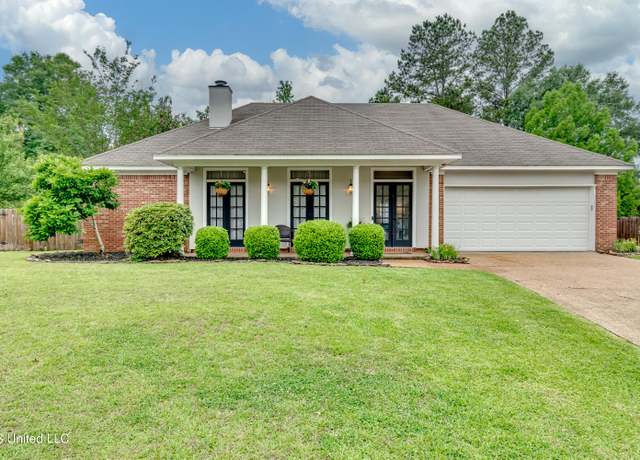 Property at 103 Middle Field Dr, Canton, MS 39046, 3 beds, 2 baths