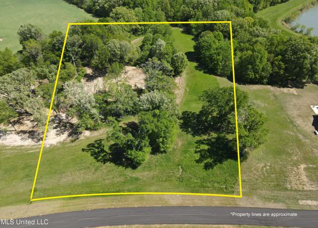 Property at 11e Como Trace Dr, Senatobia, MS 38668